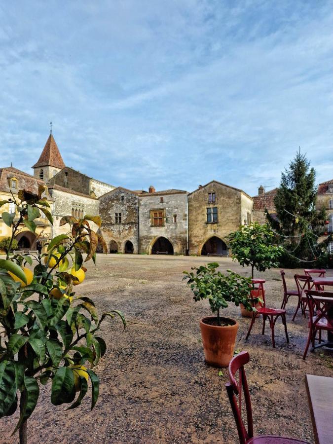 Au Bonheur Des Ruelles Bed & Breakfast Monpazier Bagian luar foto