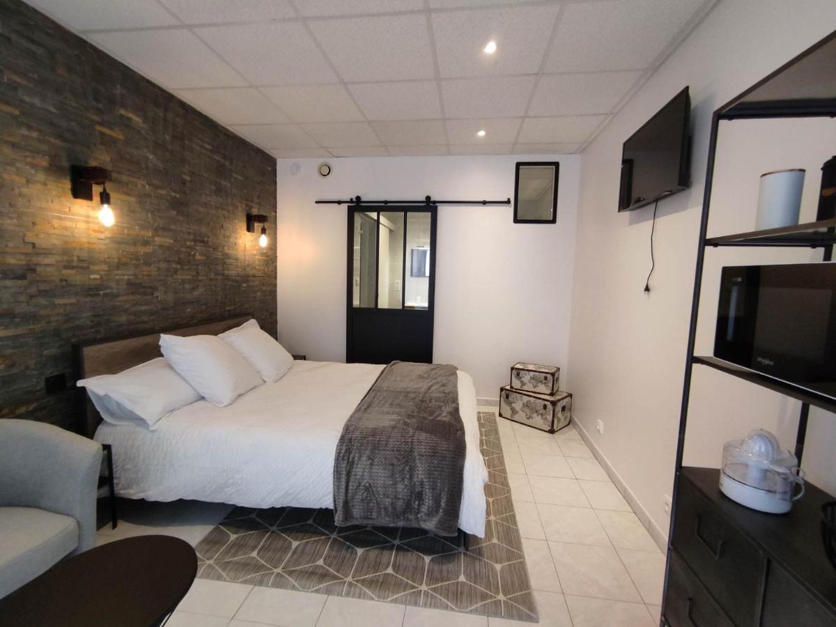 Au Bonheur Des Ruelles Bed & Breakfast Monpazier Bagian luar foto