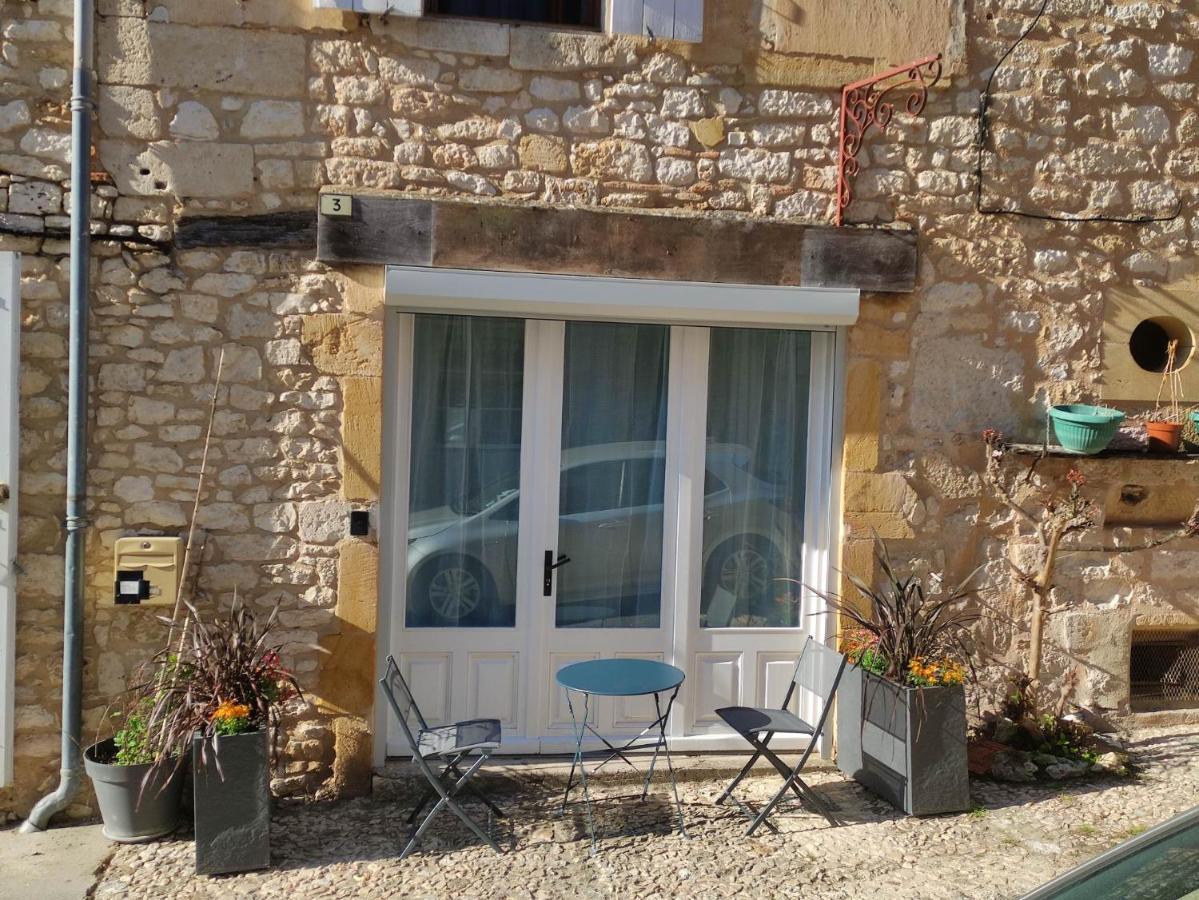 Au Bonheur Des Ruelles Bed & Breakfast Monpazier Bagian luar foto