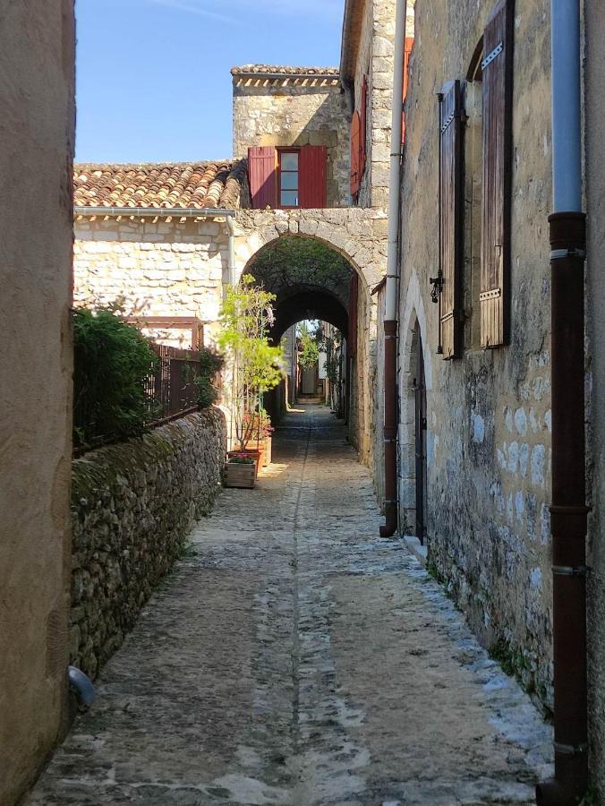 Au Bonheur Des Ruelles Bed & Breakfast Monpazier Bagian luar foto